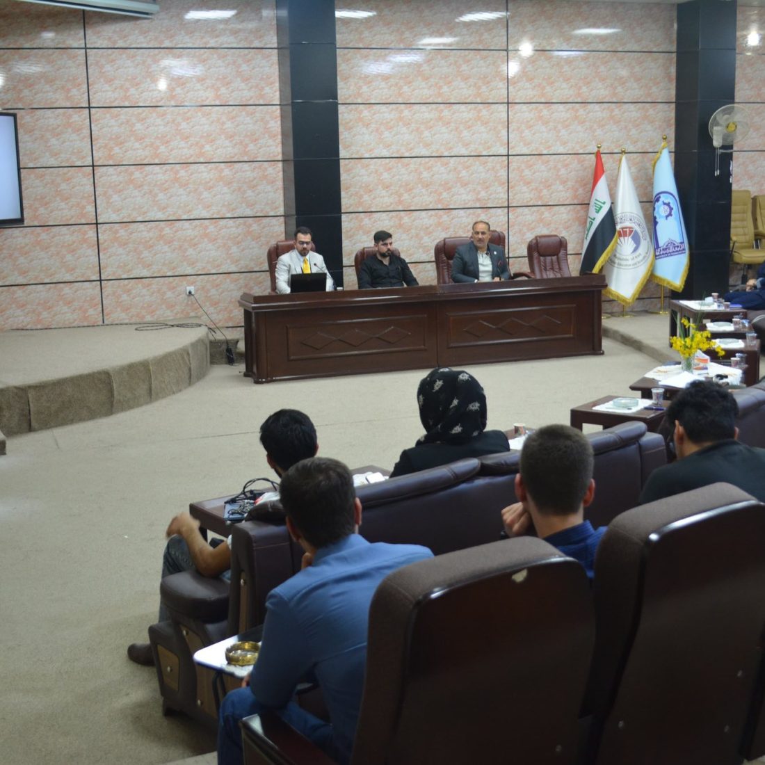 قسم الكهرباء ينظم ندوة علمية حول تكامل الذكاء الاصطناعي مع أنظمة السيطرة