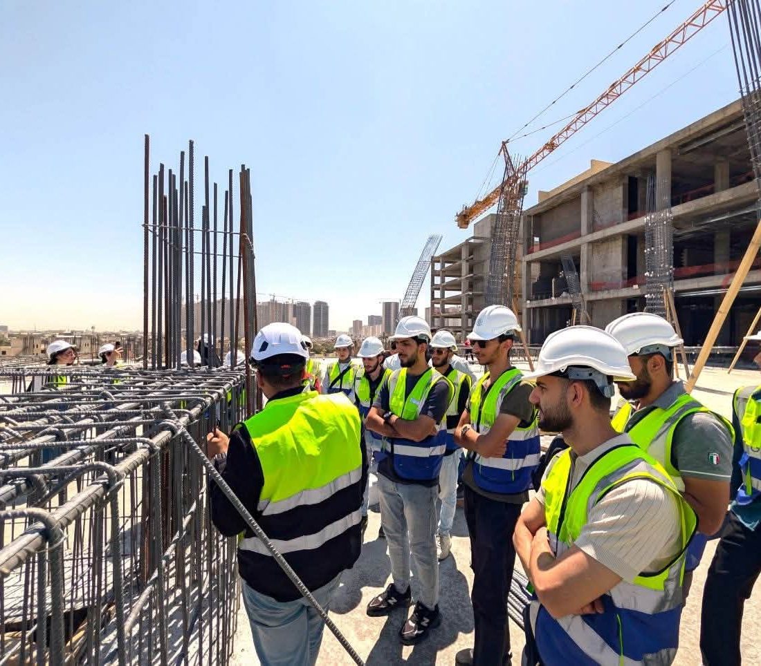 قسم المدني يختتم زياراته الميدانية إلى المشاريع الإنشائية ضمن برنامج التدريب الصيفي