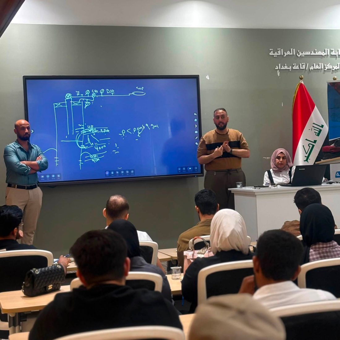 قسم النفط ينظم محاضرة عن تكنولوجيا الإنتاج النفطي