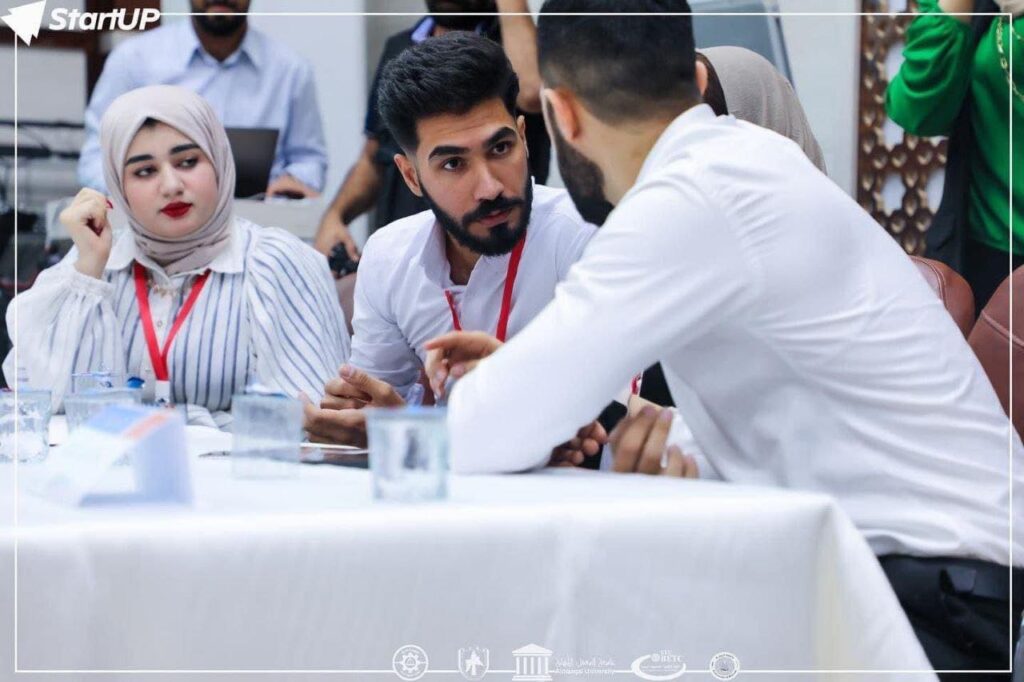 رئيس قسم هندسة النفط يشارك في المناظرة العلمية لطلاب كليات هندسة النفط