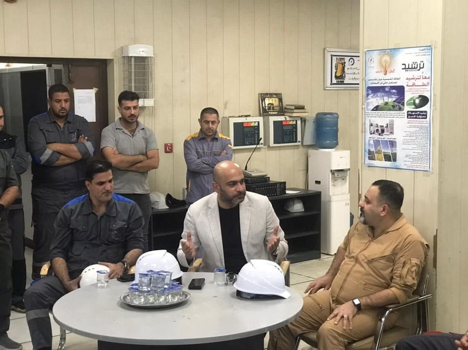 نقيب المهندسين يزور محطة كهرباء التاجي الغازية لتقديم الدعم للكوادر الهندسية