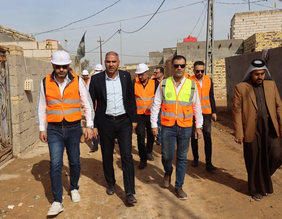 نقيب المهندسين يزور عدداً من المشاريع التي ينفذها فريق الجهد الخدمي الهندسي في محافظة الديوانية